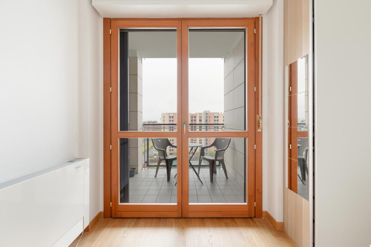 Milan Comfy Apartment X3 - With Balcony ภายนอก รูปภาพ